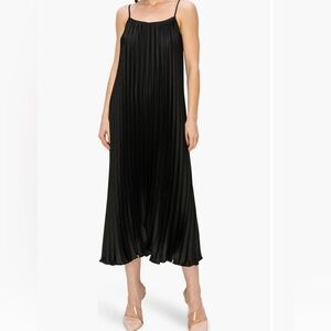 MELLODAY - Pleated Maxi Dress in Black